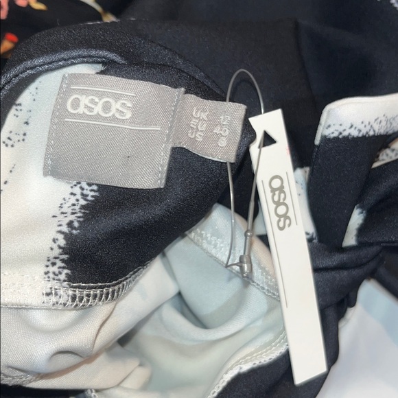 ASOS black and white long sleeve open-back mini dress Size 8 - Picture 5 of 9